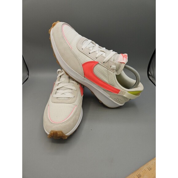 Nike Womens Waffle Debut FJ4572-100 White Casual Shoes Sneakers Size 9.5 - Picture 8 of 11